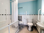 Manaros - Ynys Enlli Bathroom